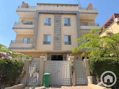 3 Bedroom Flat for Sale in 6th of October, Giza - 1000563742. jpg 3 Bedroom Flat for Sale in 6th of October, Giza - 1000563742. jpg