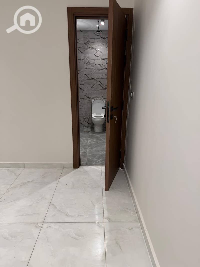 23 1000334029. jpg