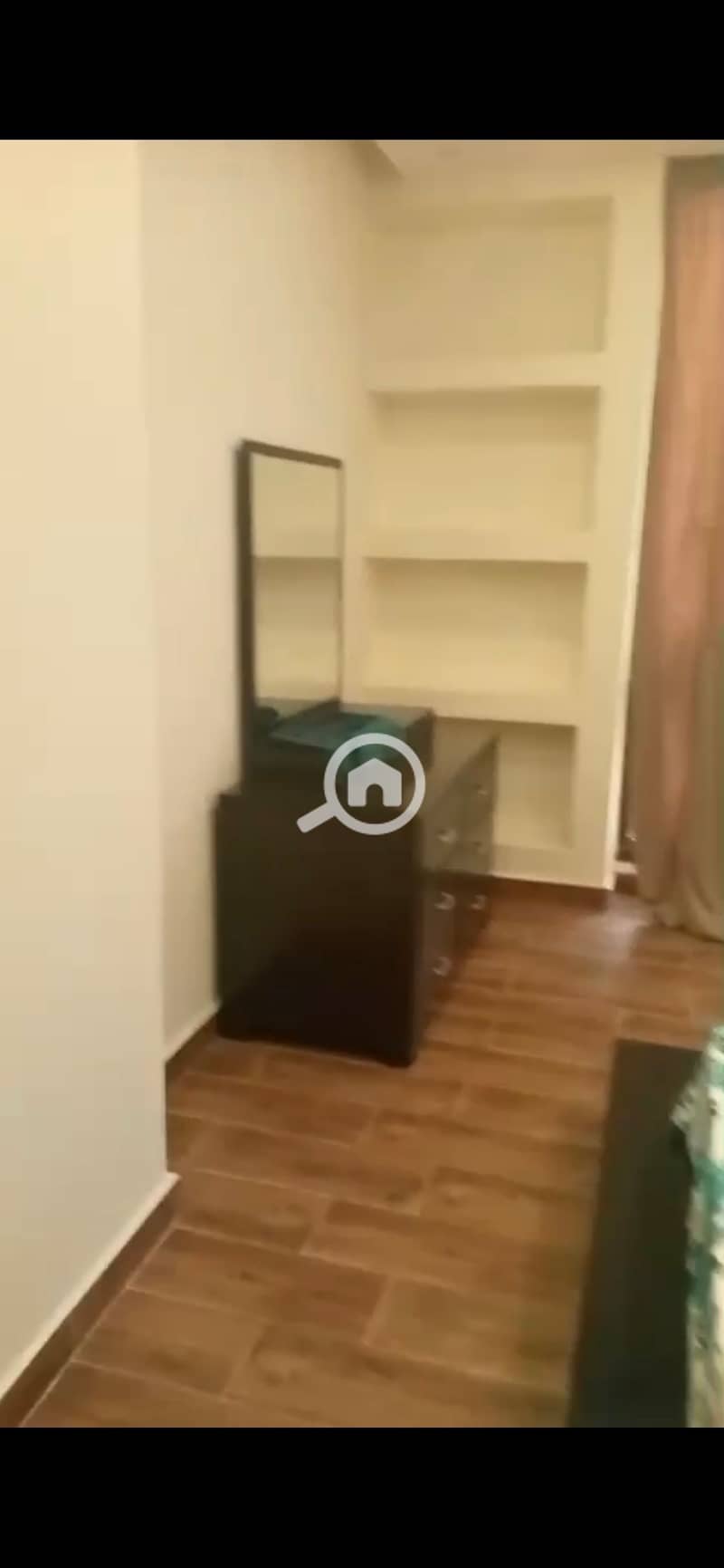 4 999902. jpg
