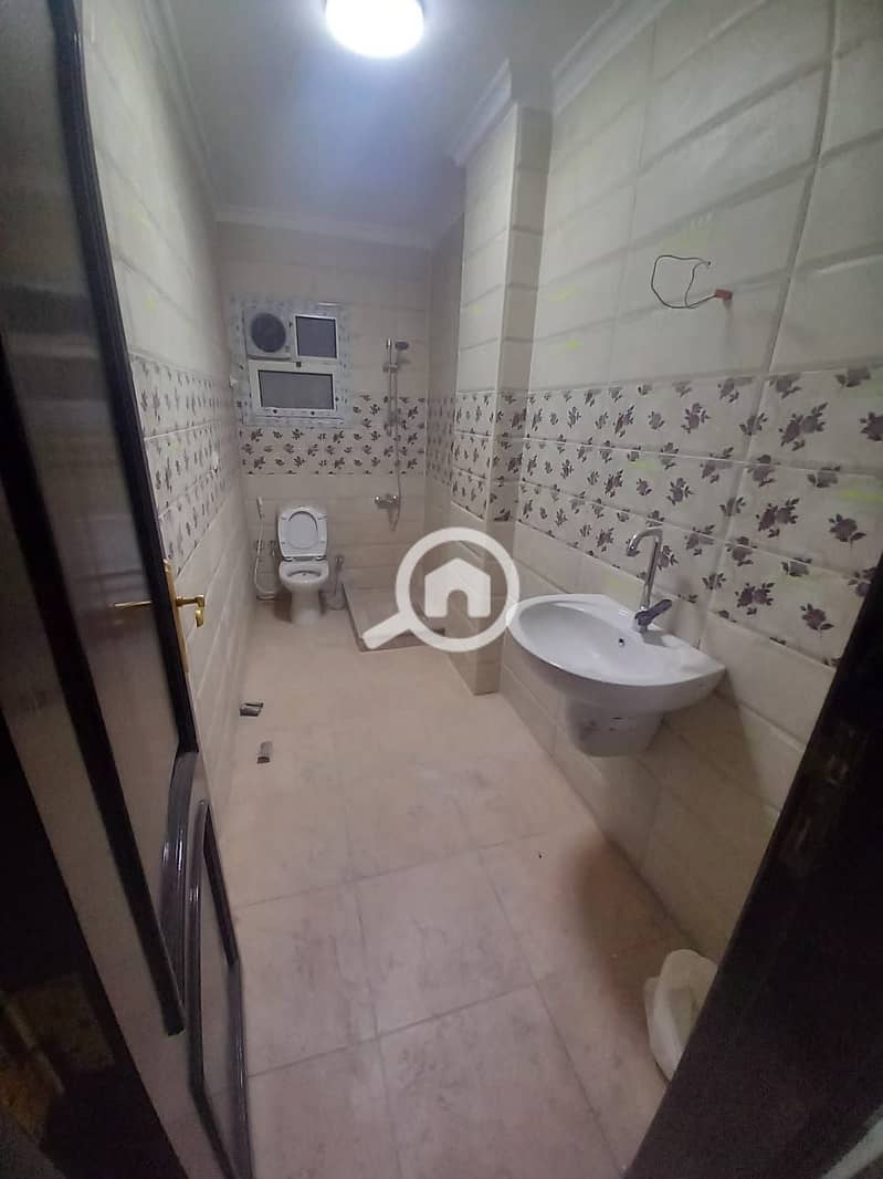 13 67840. jpg