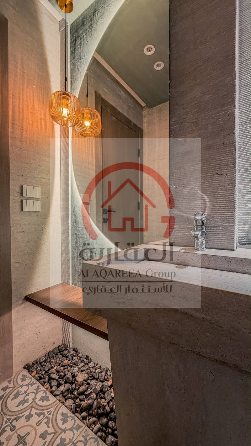 10 d6cc2ffd-a460-48d0-9b30-7ada5a6971de. jpg