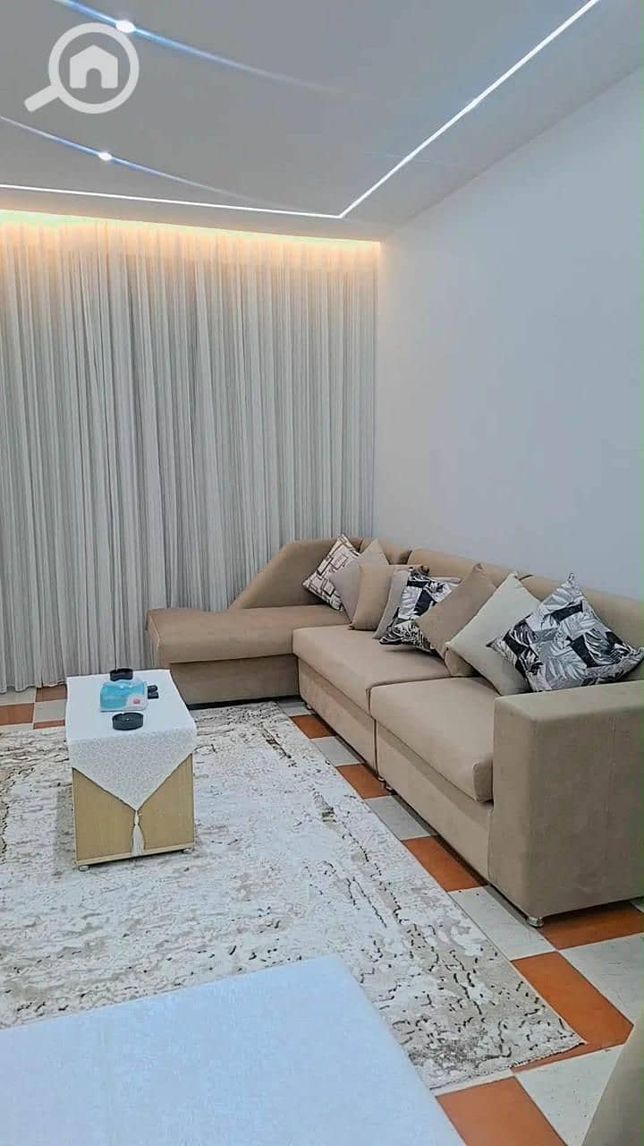 3 1000721267. jpg
