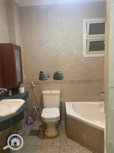 Office for Rent in Downtown Cairo, Cairo - 4c941140-b19f-4b57-8f78-8803481b1b23. jpg Office for Rent in Downtown Cairo, Cairo - 4c941140-b19f-4b57-8f78-8803481b1b23. jpg