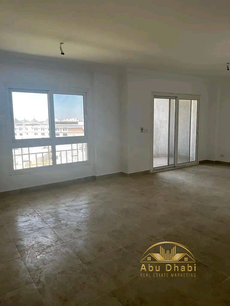 4 cdbe6701-f065-48b7-80a8-a9b025e818cb. jpg