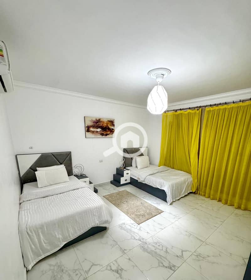10 658736. jpg