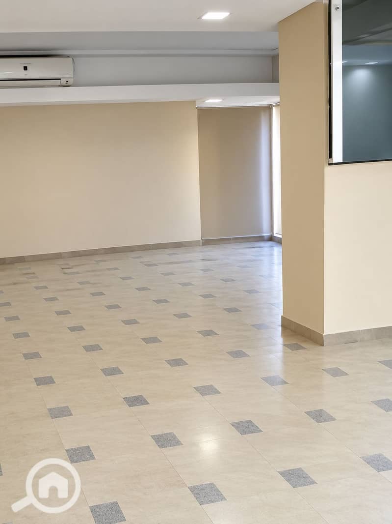 2 1000795198. png