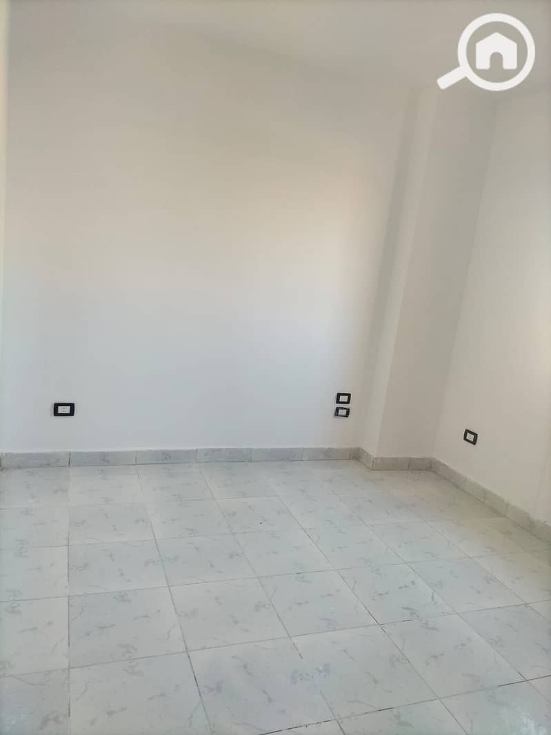 7 1000396929. jpg