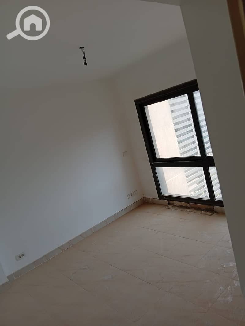 8 15783. jpg