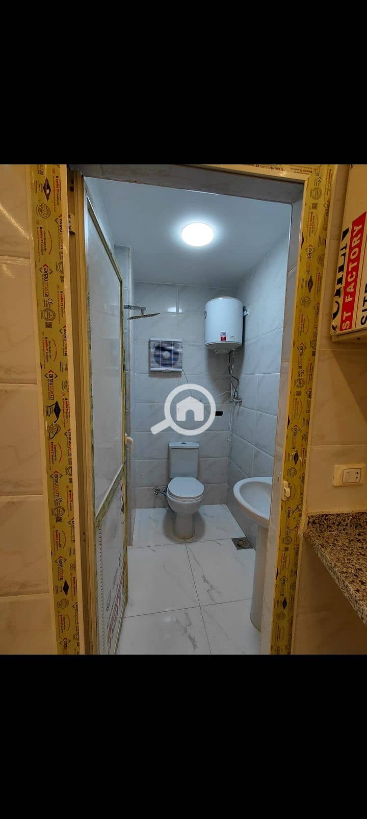 2 1000511856. jpg