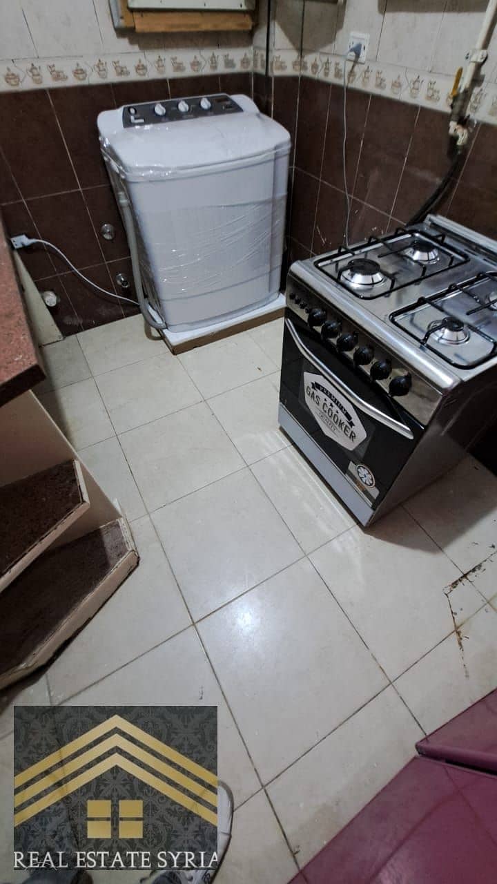 7 1000558847. jpg
