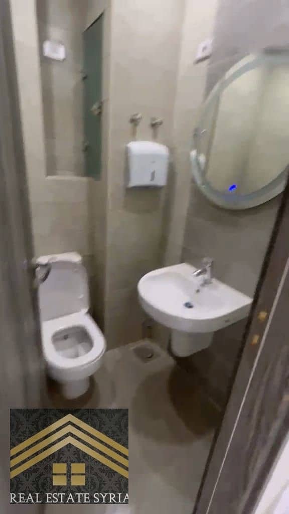 3 1000559174. jpg