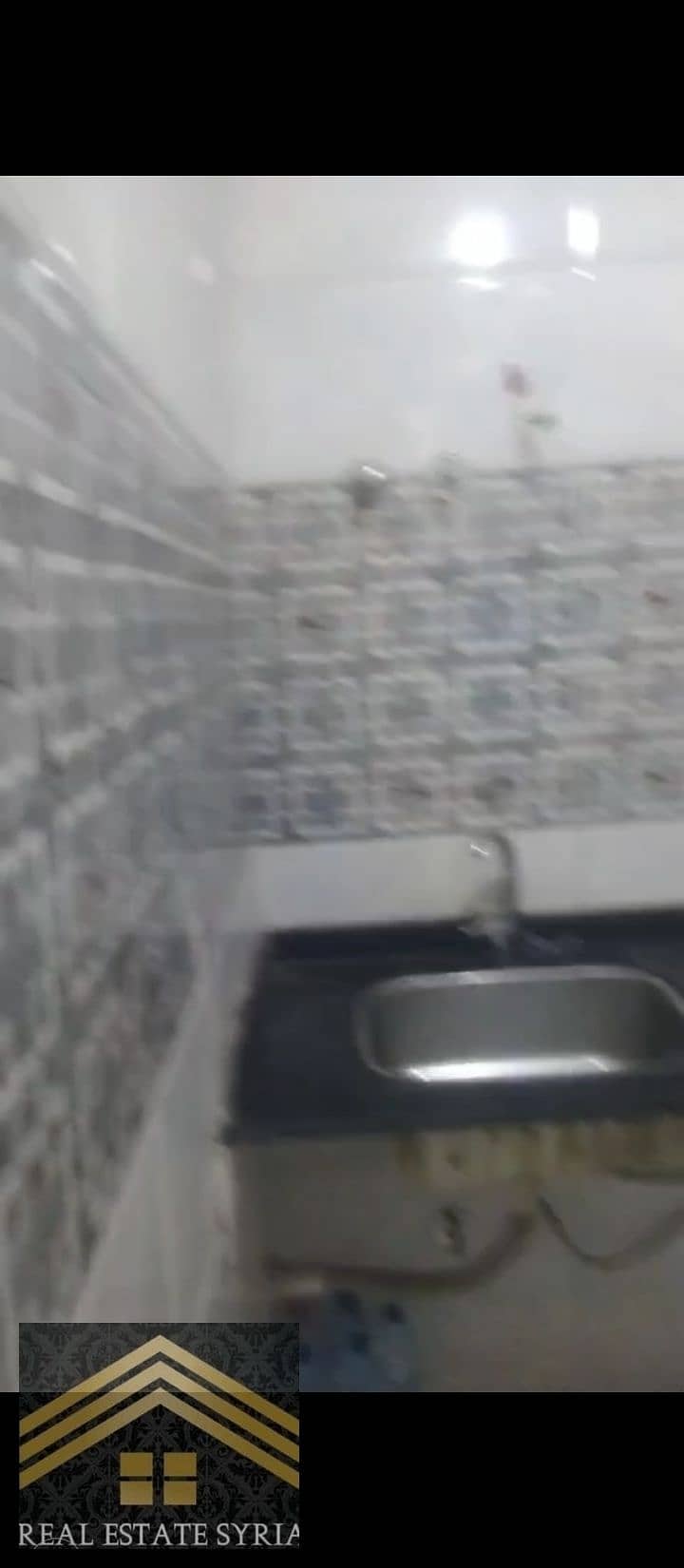 2 1000559399. jpg