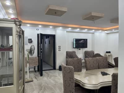 3 Bedroom Flat for Sale in Faisal, Giza - شقه لقطه في فيصل متشطبه سوبر لوكس ١٦٠ متر 3 Bedroom Flat for Sale in Faisal, Giza - شقه لقطه في فيصل متشطبه سوبر لوكس ١٦٠ متر