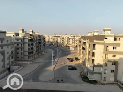 3 Bedroom Flat for Sale in 6th of October, Giza - 789109565_2090107199046752_9184999758262891243_n. jpg