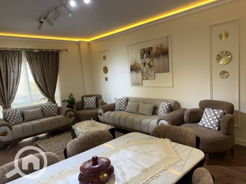 2 9cbd7fe1-a3fb-410e-835d-15e900df5d45. jpg