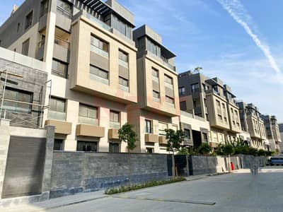 4 Bedroom Villa for Sale in New Cairo, Cairo - WhatsApp Image 2026-09-24 at 4.53. 51 PM (2). jpg