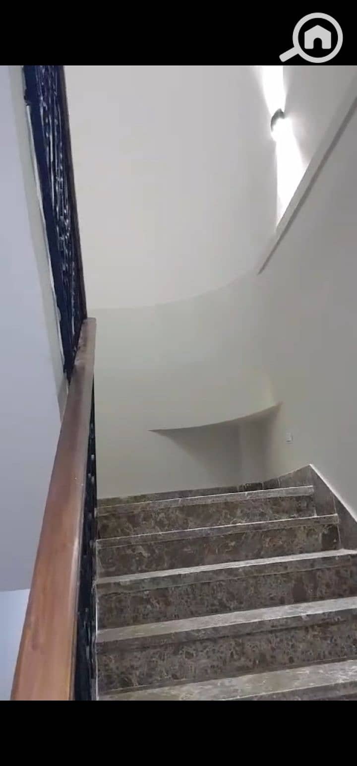 2 1000402109. jpg