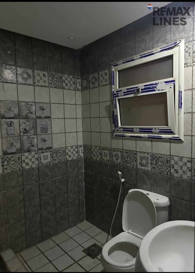 8 1000972579. jpg