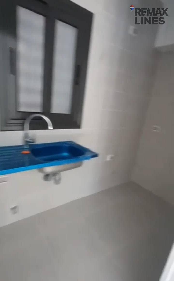 8 1000805118. jpg