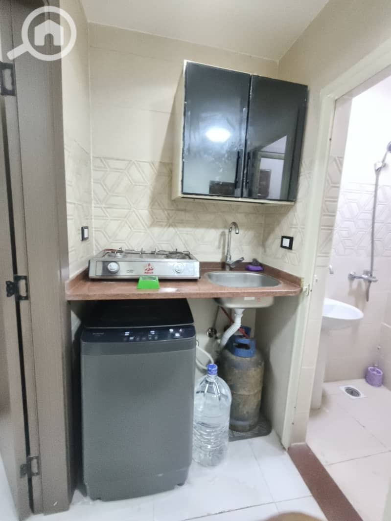 9 1000125825. jpg