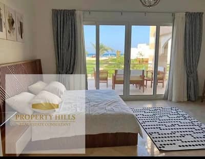 3 Bedroom Chalet for Sale in North Coast, Matruh - شاليه للبيع فيو مباشر البحر متشطب بالكامل جاهز للاستلام فورا في الساحل