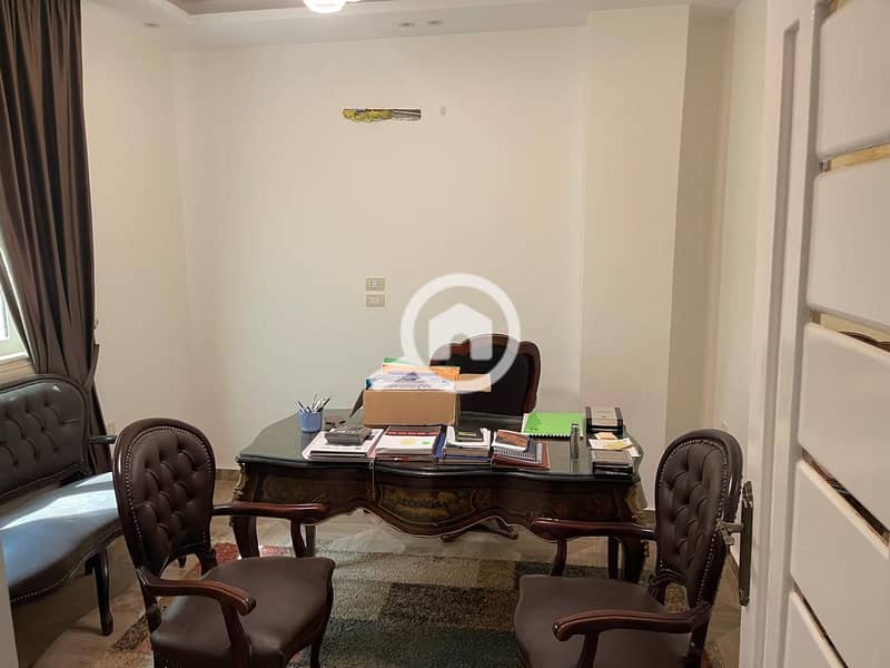 10 1000106529. jpg