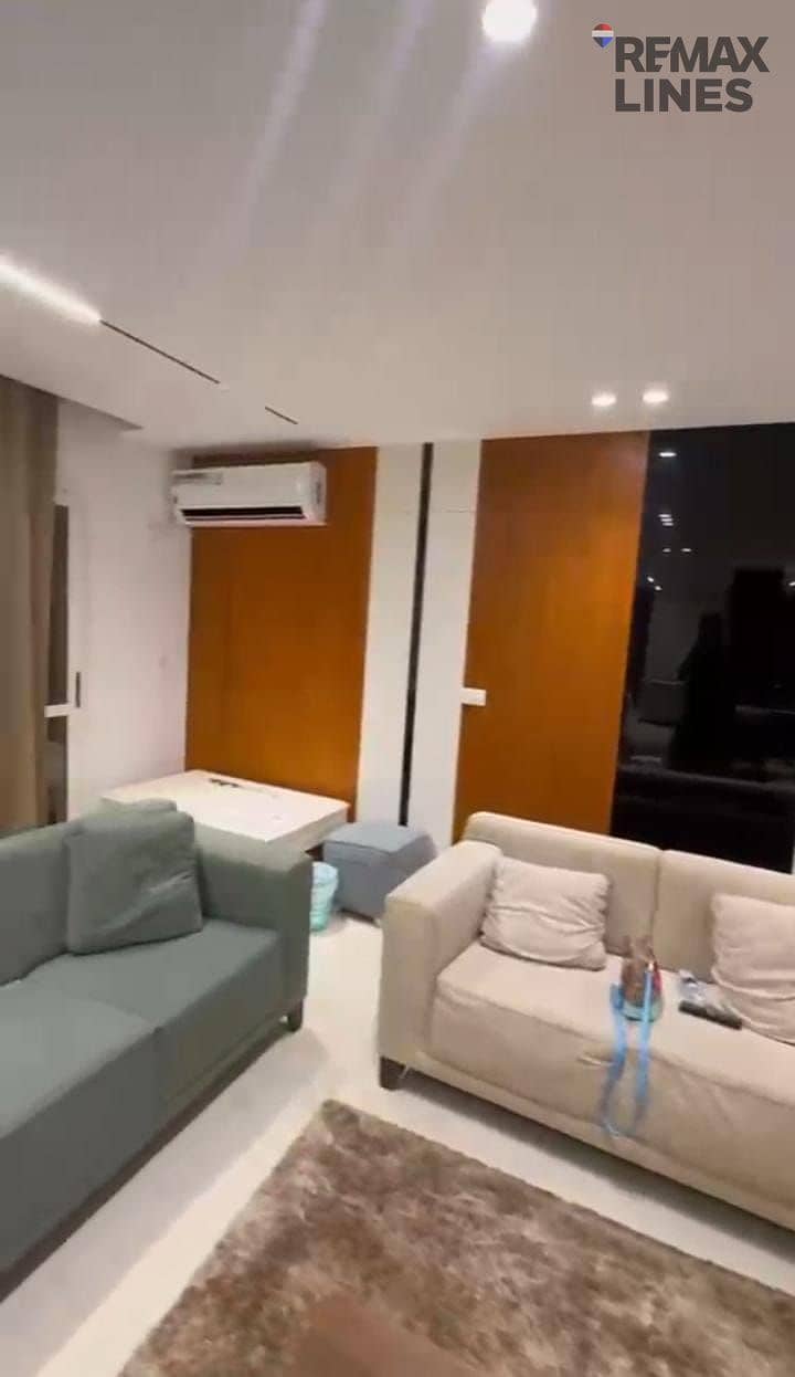 9 1000805441. jpg