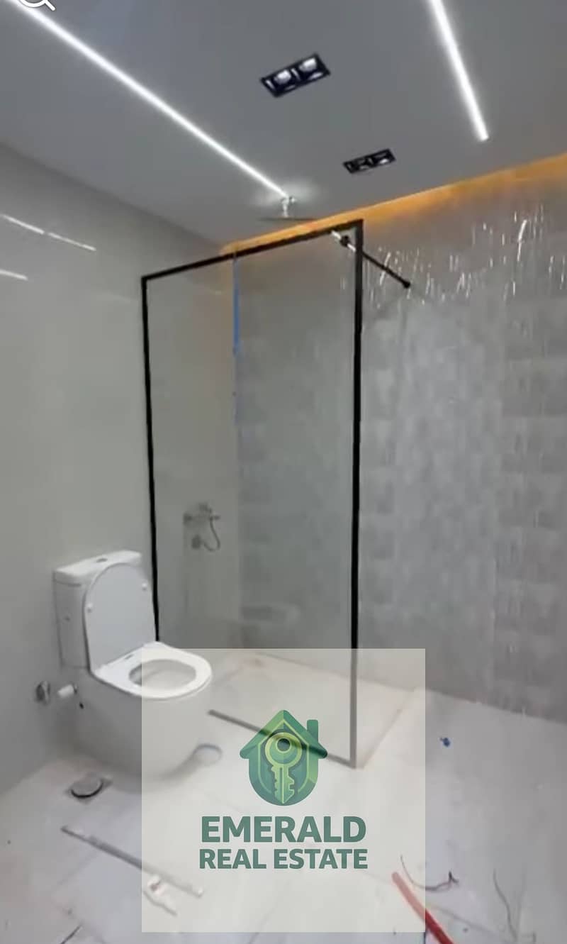 22 1000709225. jpg