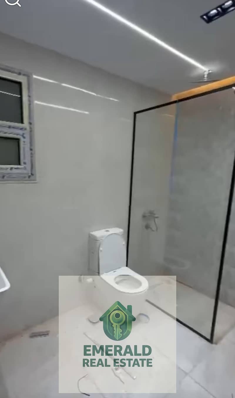 23 1000709224. jpg