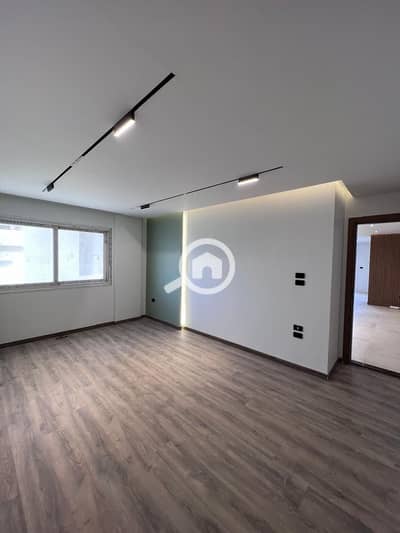 3 Bedroom Flat for Rent in New Cairo, Cairo - 5fd1eb8e-b454-4cea-b6d4-4eb9c257c1ec. jpg 3 Bedroom Flat for Rent in New Cairo, Cairo - 5fd1eb8e-b454-4cea-b6d4-4eb9c257c1ec. jpg