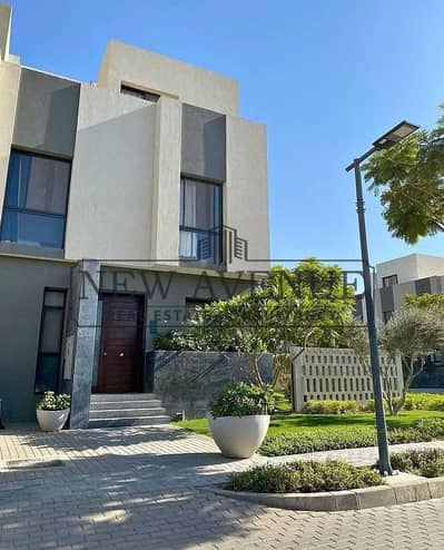 4 Bedroom Twin House for Sale in Shorouk City, Cairo - WhatsApp Image 2026-09-24 at 11.24. 34 AM. jpeg 4 Bedroom Twin House for Sale in Shorouk City, Cairo - WhatsApp Image 2026-09-24 at 11.24. 34 AM. jpeg