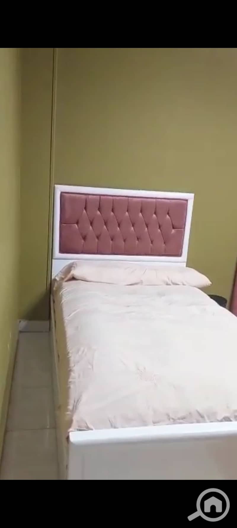 4 1000529043. jpg