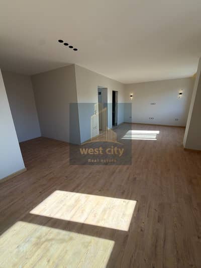 4 Bedroom Townhouse for Sale in Sheikh Zayed, Giza - IMG-20260926-WA0164. jpg