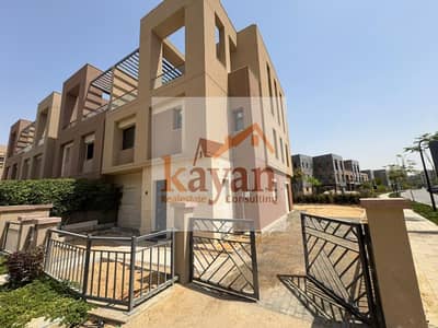 4 Bedroom Villa for Sale in New Cairo, Cairo - 92f0e2e4-d2d1-4447-93d2-da5ced163d15. jpg 4 Bedroom Villa for Sale in New Cairo, Cairo - 92f0e2e4-d2d1-4447-93d2-da5ced163d15. jpg