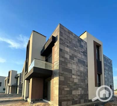 4 Bedroom Villa for Sale in 6th of October, Giza - 33651132-800x600. jpg