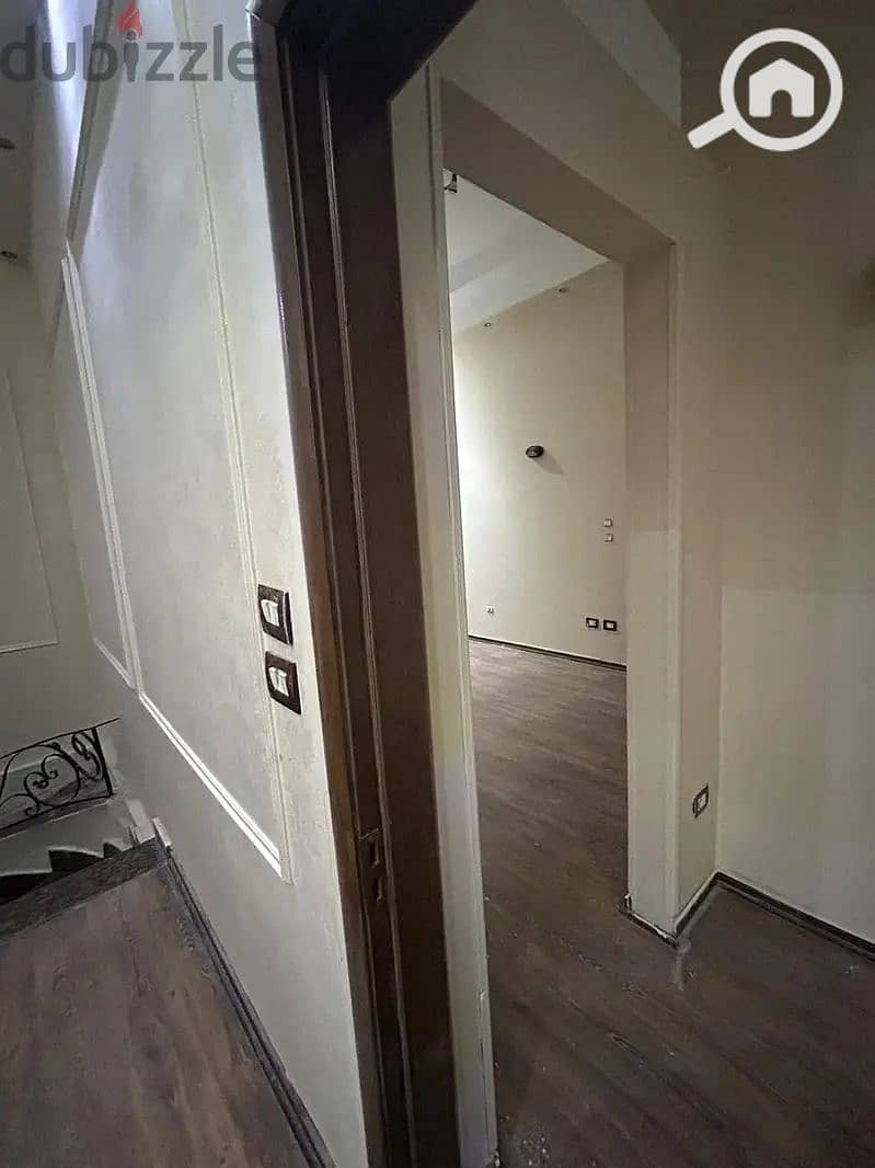 4 1000023846. jpg