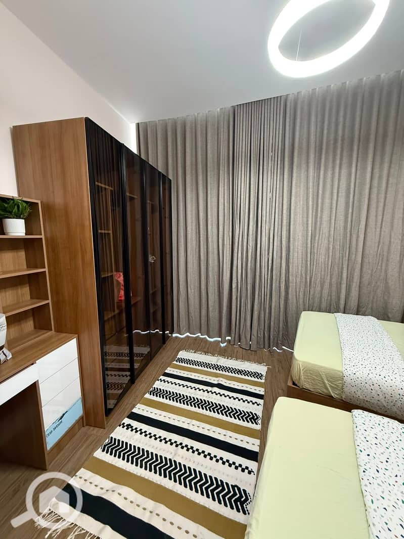 2 dc667de6-13db-488d-8752-25eacc3d64d5. jpg
