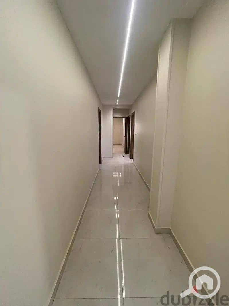 4 1000023924. jpg