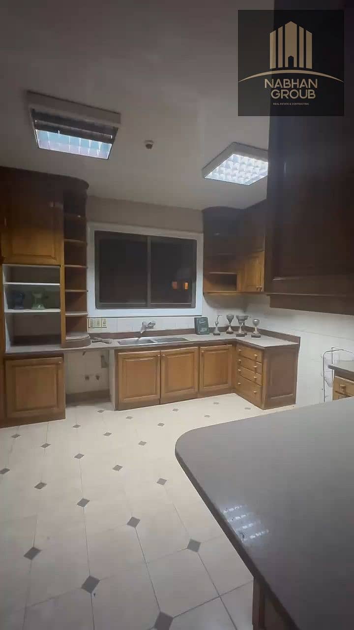 3 46432. jpg