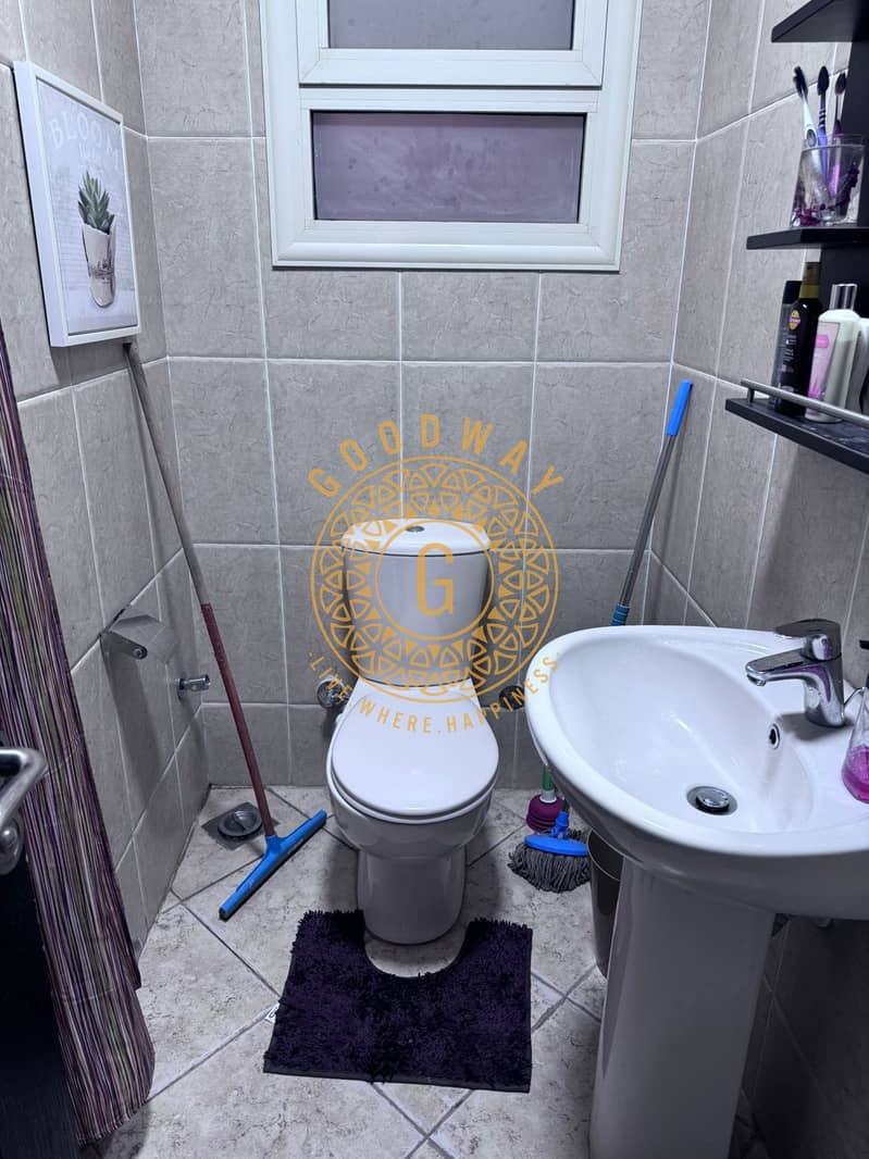 22 1000010555. jpg