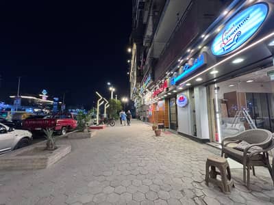 Showroom for Rent in Gesr Al Suez, Cairo - معرض تجاري مميز للإيجار بجسر السويس بالقرب من روكسي Showroom for Rent in Gesr Al Suez, Cairo - معرض تجاري مميز للإيجار بجسر السويس بالقرب من روكسي