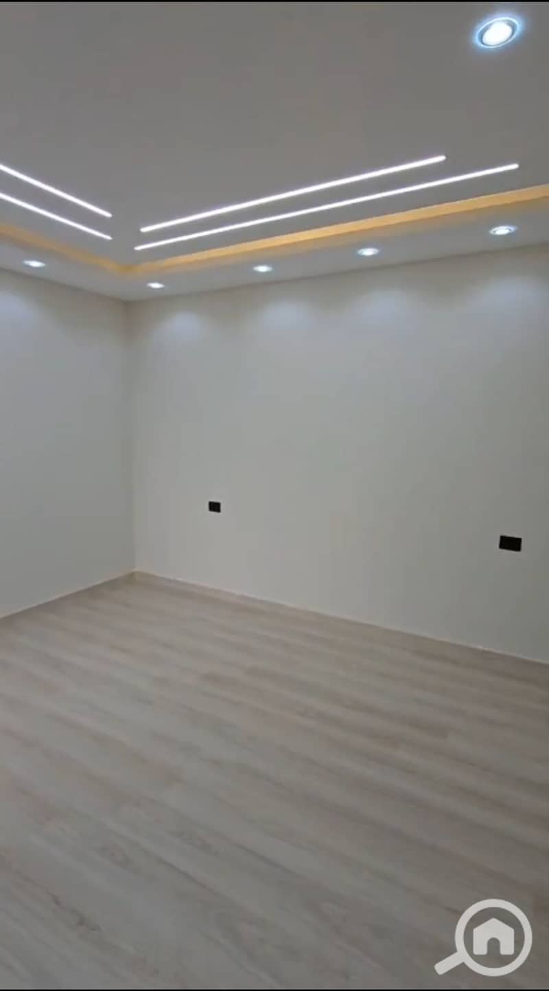 23 1000711471. jpg