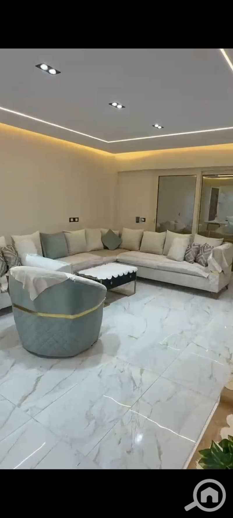 12 1000511461. jpg
