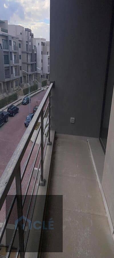 8 WhatsApp Image 2026-09-27 at 17.16. 21 (1). jpeg