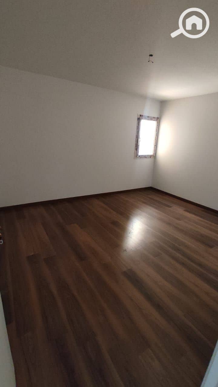 4 1000383514. jpg
