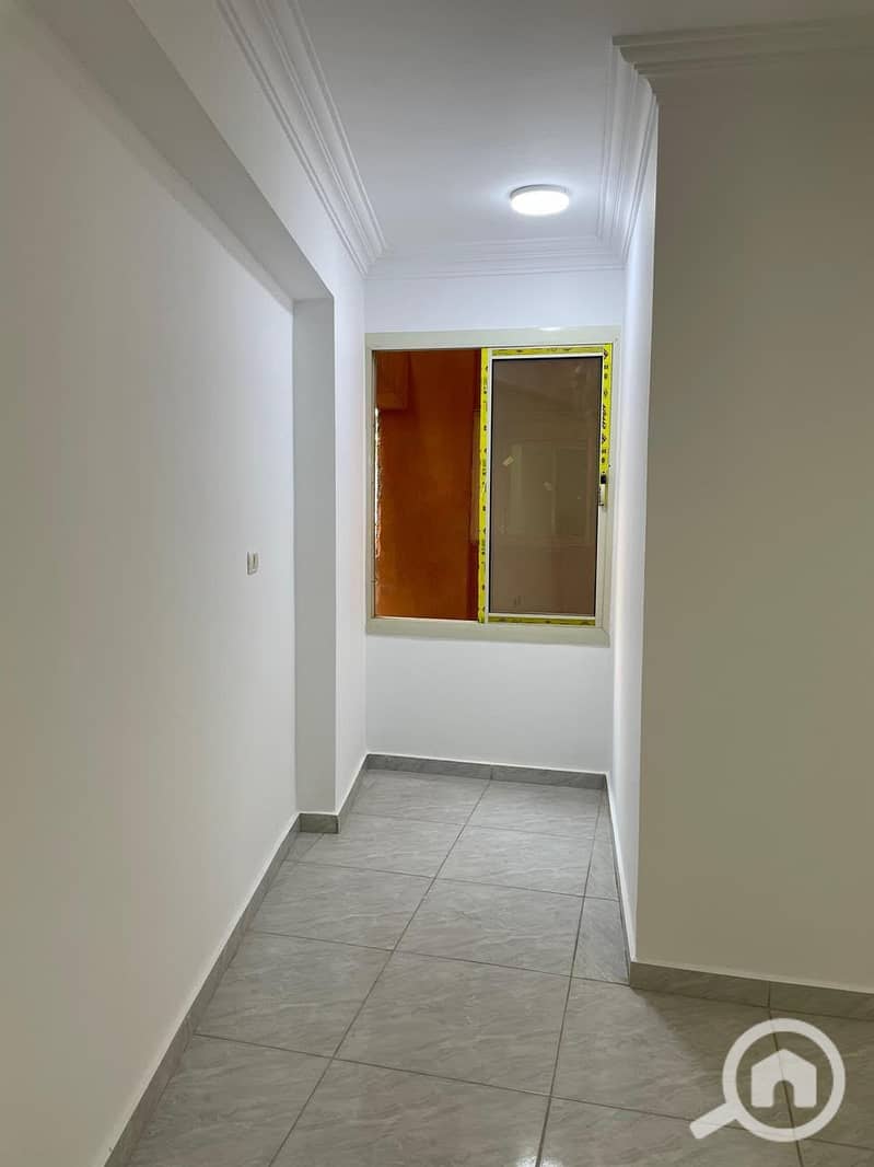 4 551cc504-1834-4042-9c13-10e5fea6557b. jpg