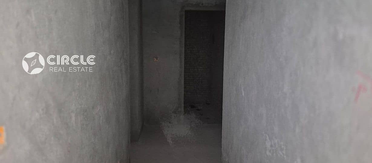 9 Image09. jpg