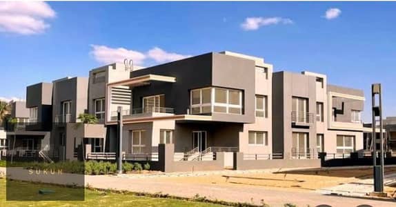 3 Bedroom Townhouse for Sale in 6th of October, Giza - IMG-20250504-WA0045. jpg 3 Bedroom Townhouse for Sale in 6th of October, Giza - IMG-20250504-WA0045. jpg