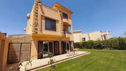 5 Bedroom Villa for Sale in 6th of October, Giza - فيلا للبيع داخل كمبوند جولف السليمانية