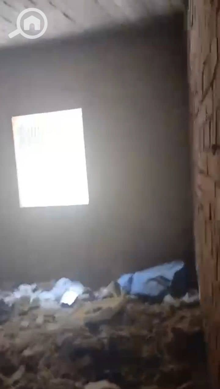 9 photo_5856972891138756846_y. jpg